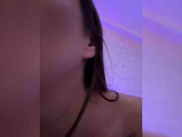 Devils_Intrigues webcam