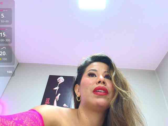 AshleyRobert AshleyRobert