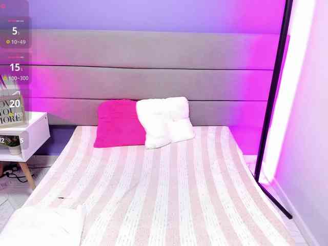 AshleyRobert AshleyRobert