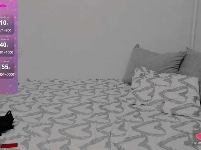 AlternativeGirl preview