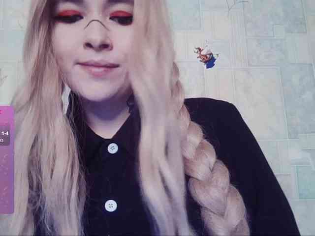 AlternativeGirl webcam