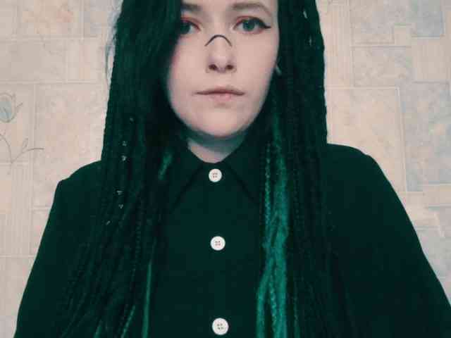 AlternativeGirl webcam