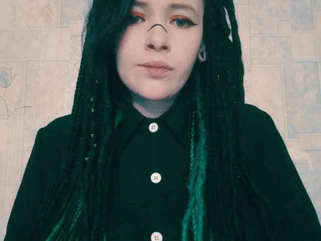 AlternativeGirl webcam