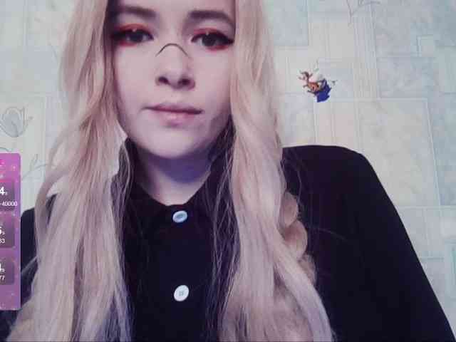 AlternativeGirl webcam