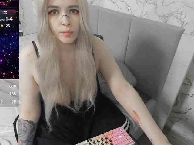AlternativeGirl webcam