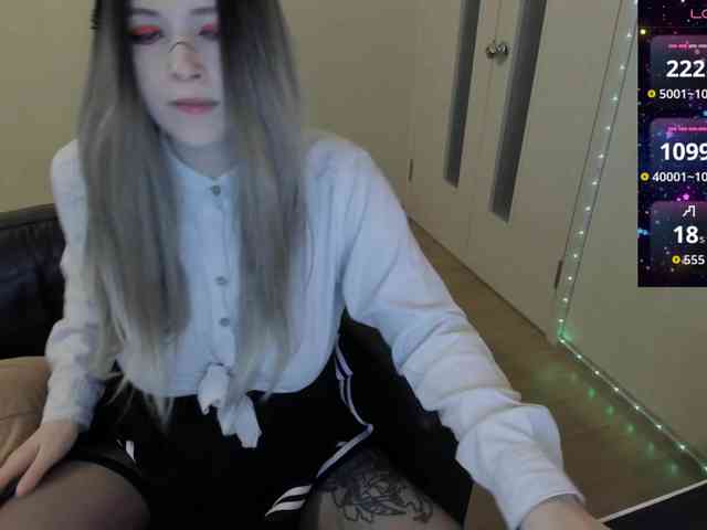 AlternativeGirl webcam