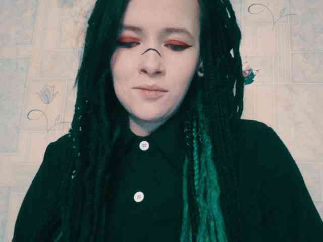 AlternativeGirl webcam