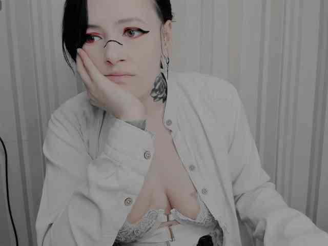 AlternativeGirl webcam