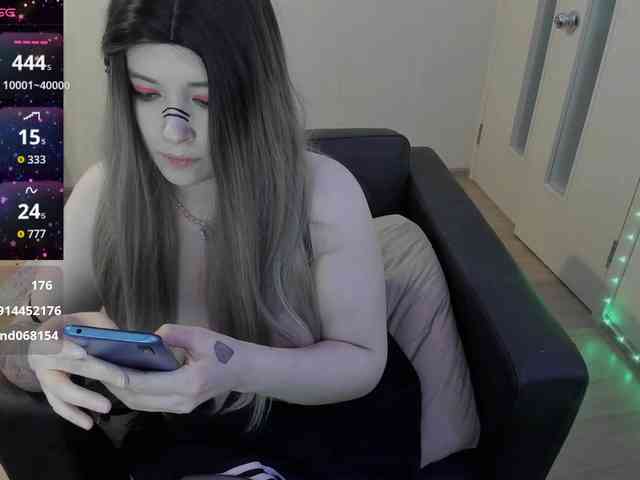 AlternativeGirl webcam