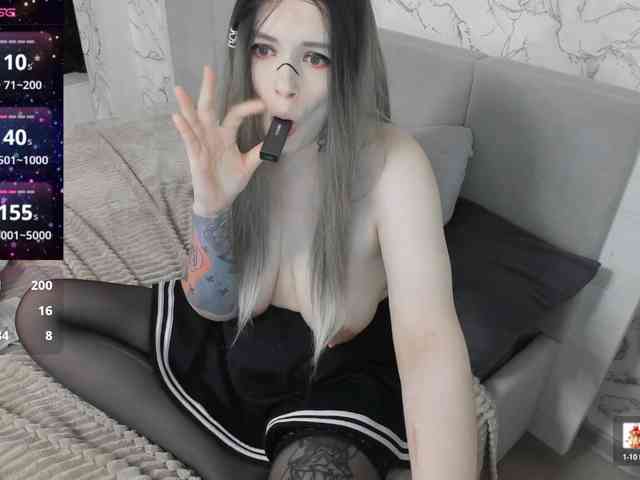 AlternativeGirl webcam