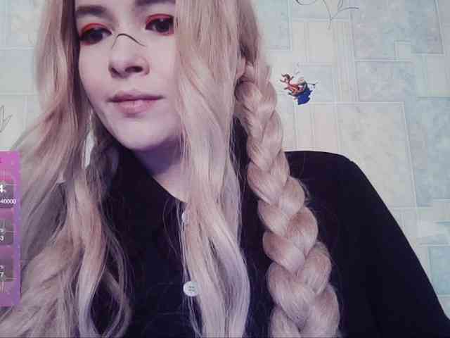 AlternativeGirl webcam