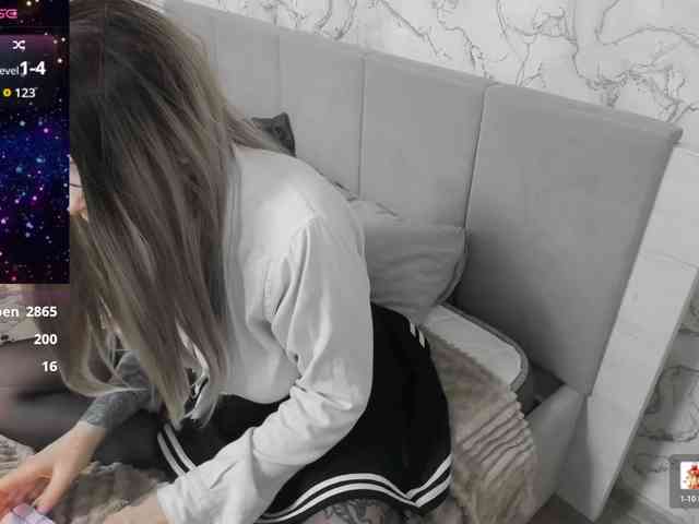 AlternativeGirl webcam