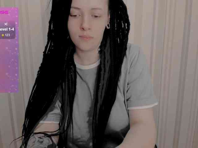 Polly_Jameson webcam