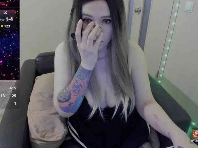 AlternativeGirl webcam