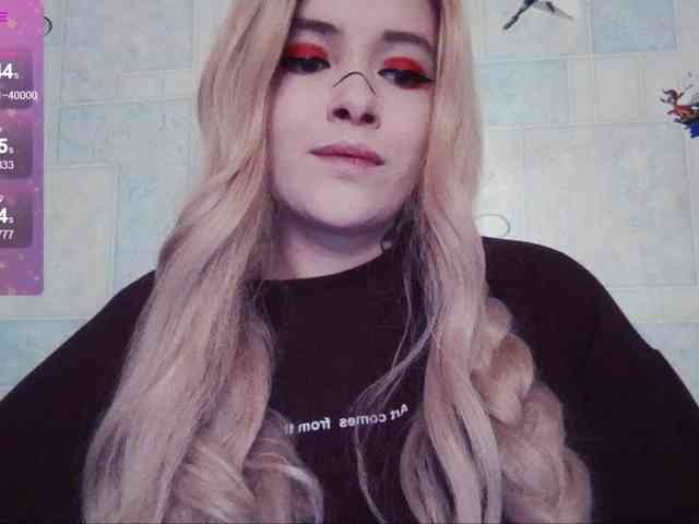 AlternativeGirl webcam