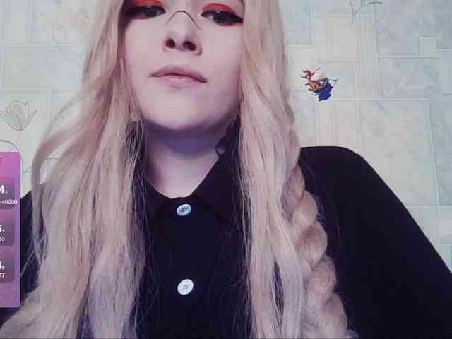 AlternativeGirl webcam