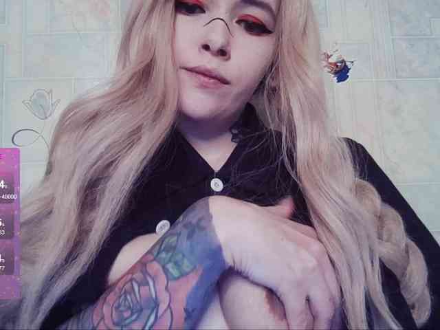 AlternativeGirl webcam