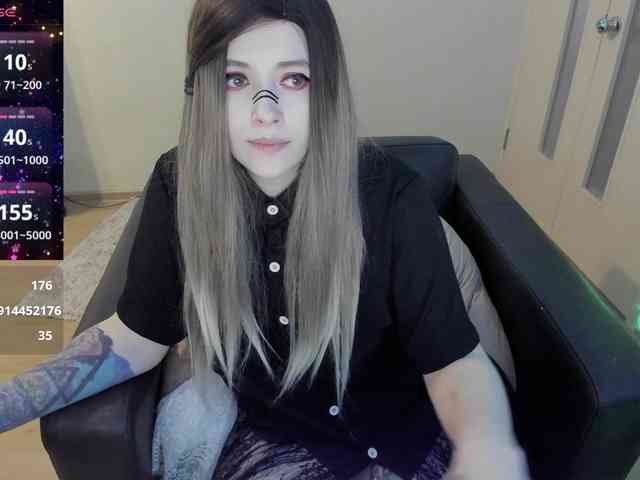 AlternativeGirl webcam