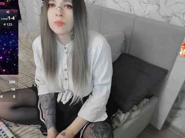 AlternativeGirl webcam