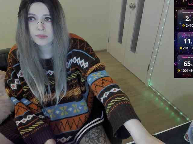 AlternativeGirl webcam