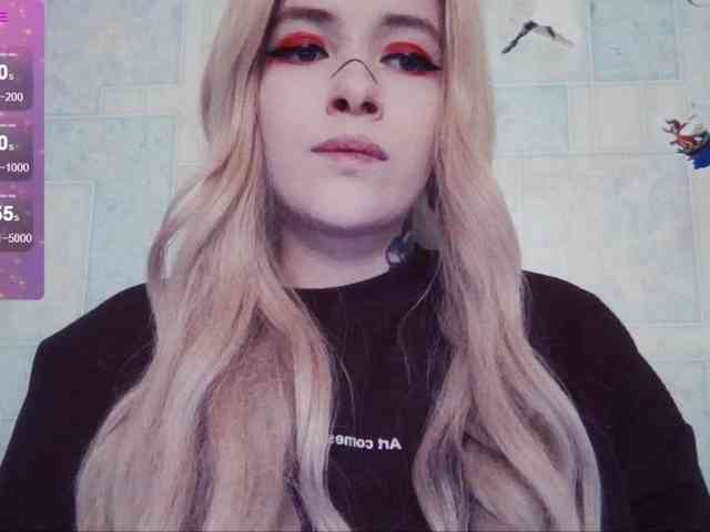 AlternativeGirl webcam