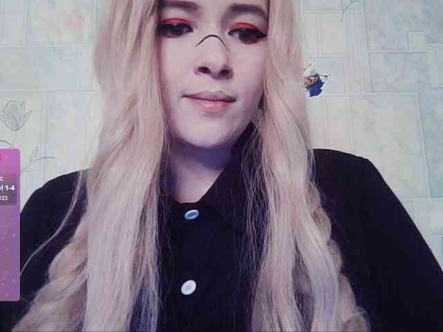 AlternativeGirl webcam