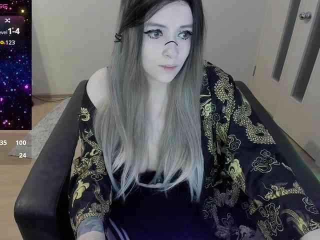 AlternativeGirl webcam