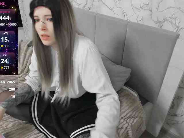 AlternativeGirl webcam