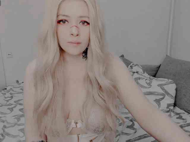 AlternativeGirl webcam