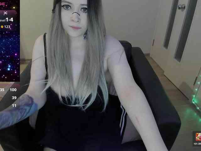 AlternativeGirl webcam