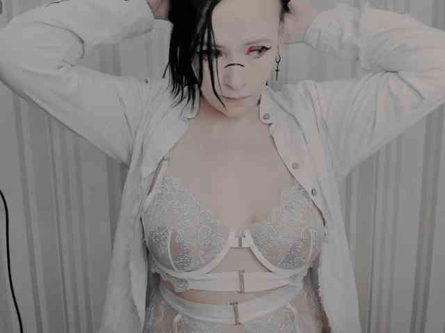 AlternativeGirl webcam