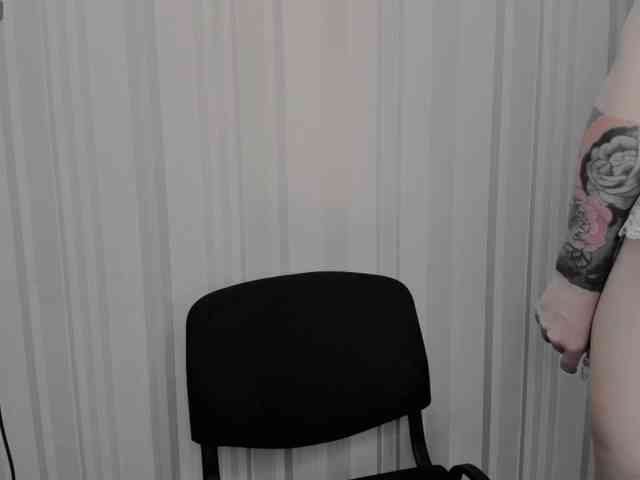 AlternativeGirl webcam