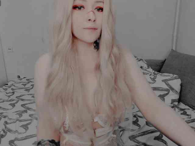 AlternativeGirl webcam