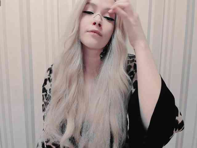 Polly_Jameson webcam