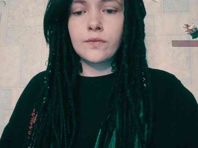 AlternativeGirl webcam