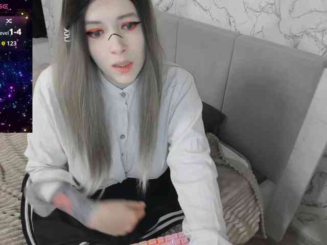 AlternativeGirl webcam