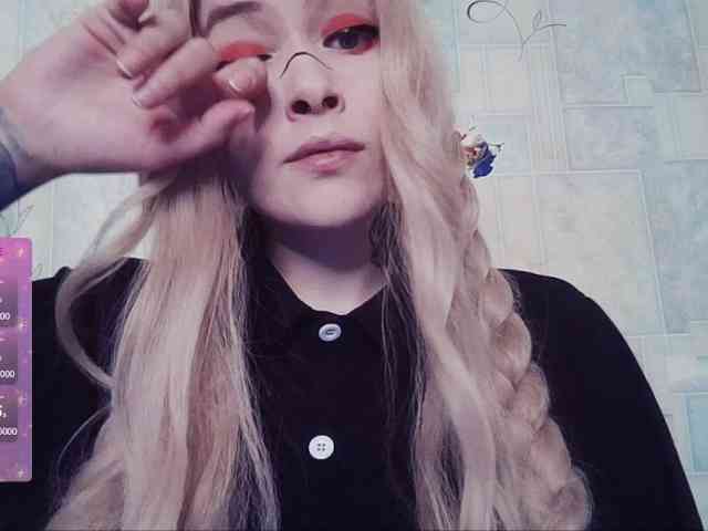 AlternativeGirl webcam