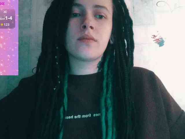 AlternativeGirl webcam