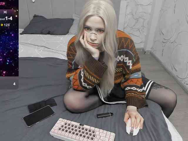 AlternativeGirl webcam