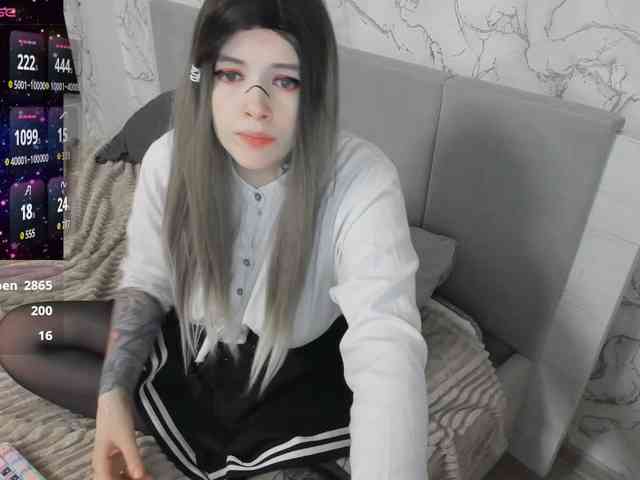 AlternativeGirl webcam
