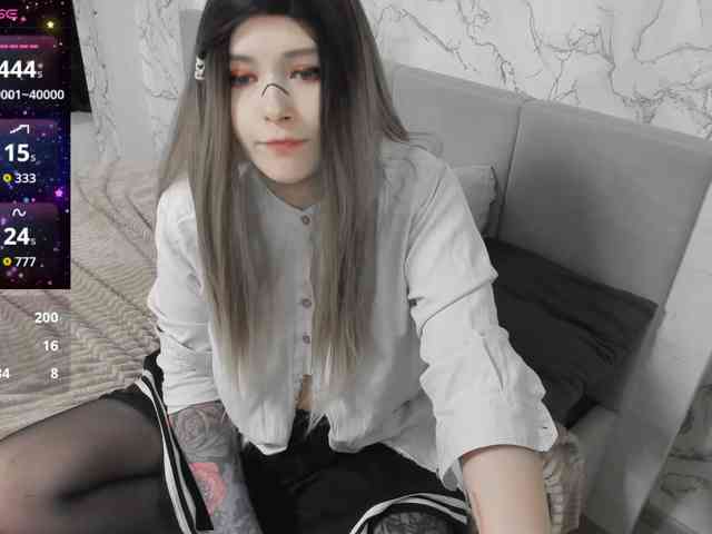 AlternativeGirl webcam