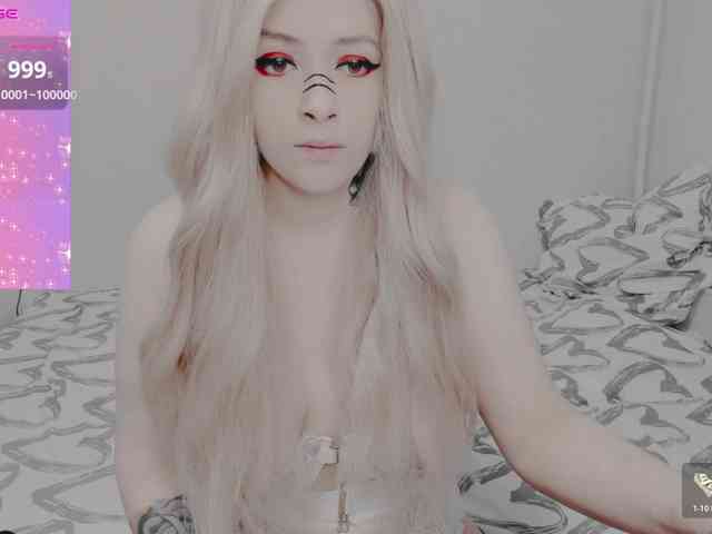 AlternativeGirl webcam