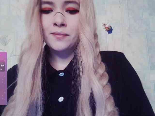 AlternativeGirl webcam