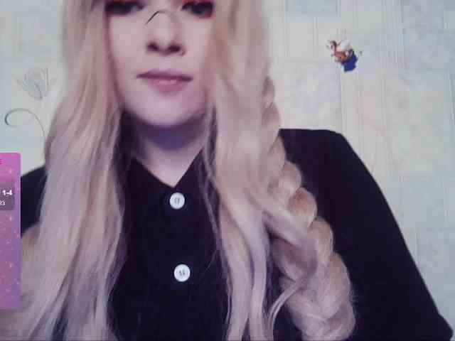 AlternativeGirl webcam