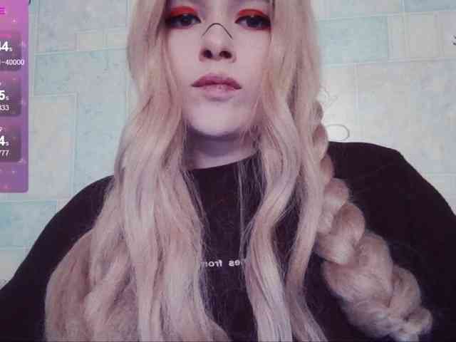 AlternativeGirl webcam