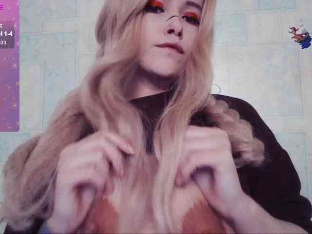 AlternativeGirl webcam