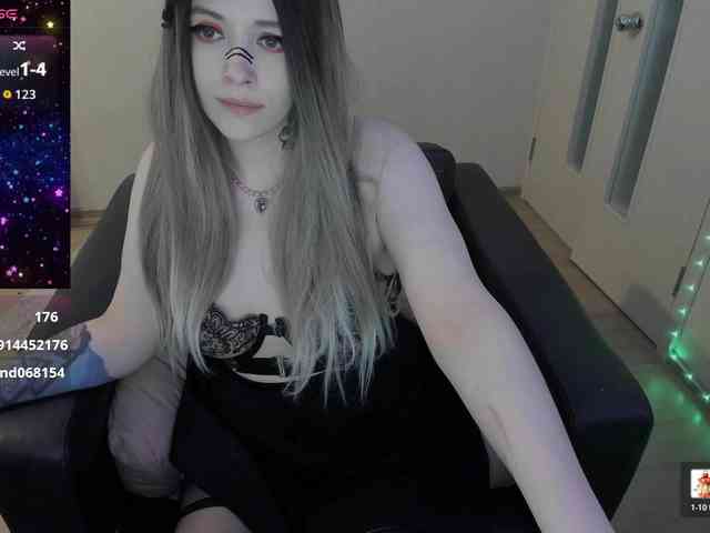 AlternativeGirl webcam