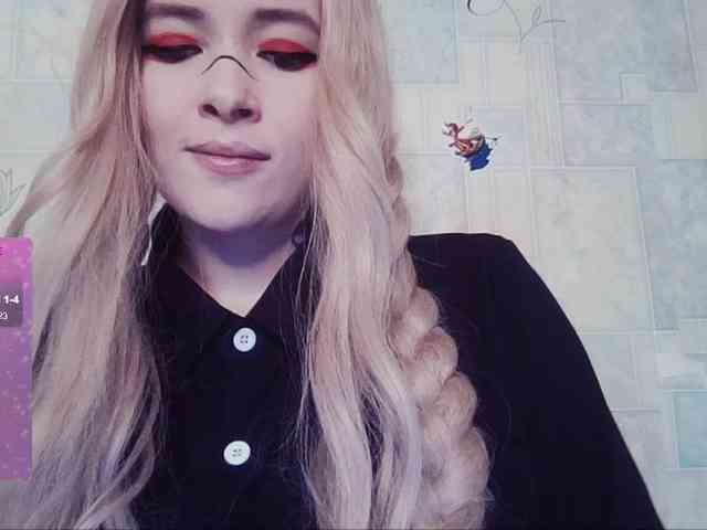 AlternativeGirl webcam