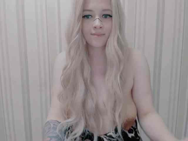 Polly_Jameson webcam