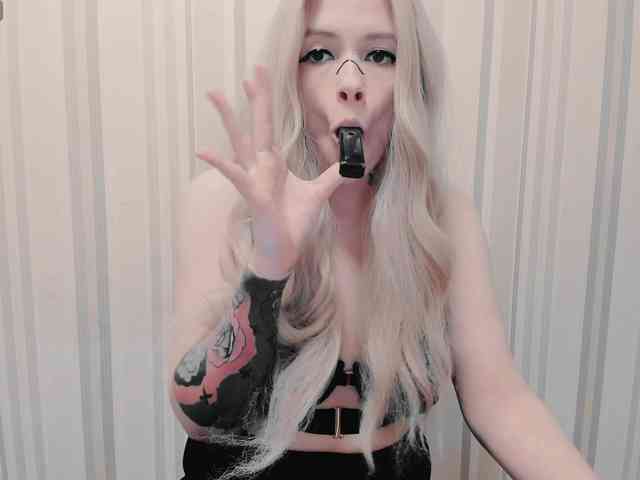 Polly_Jameson webcam